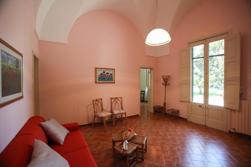 Villa Edda Heated Pool Галатіна Екстер'єр фото