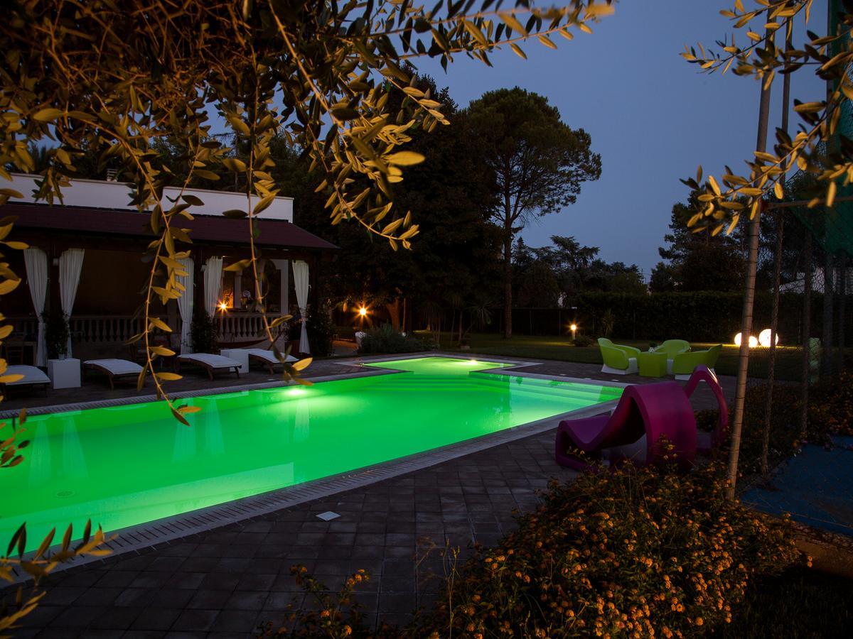 Villa Edda Heated Pool Галатіна Екстер'єр фото