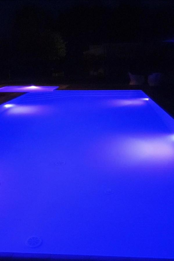 Villa Edda Heated Pool Галатіна Екстер'єр фото